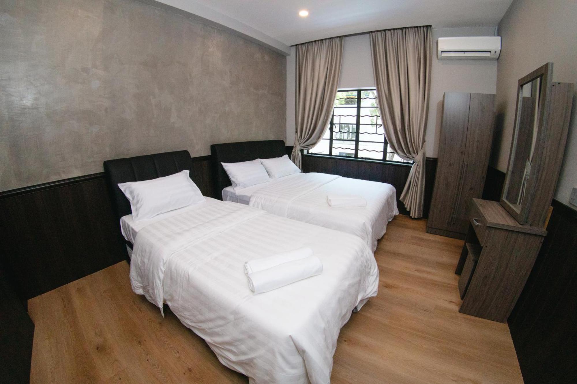 Concrete Jungle Cabin Kota Kinabalu Exteriör bild